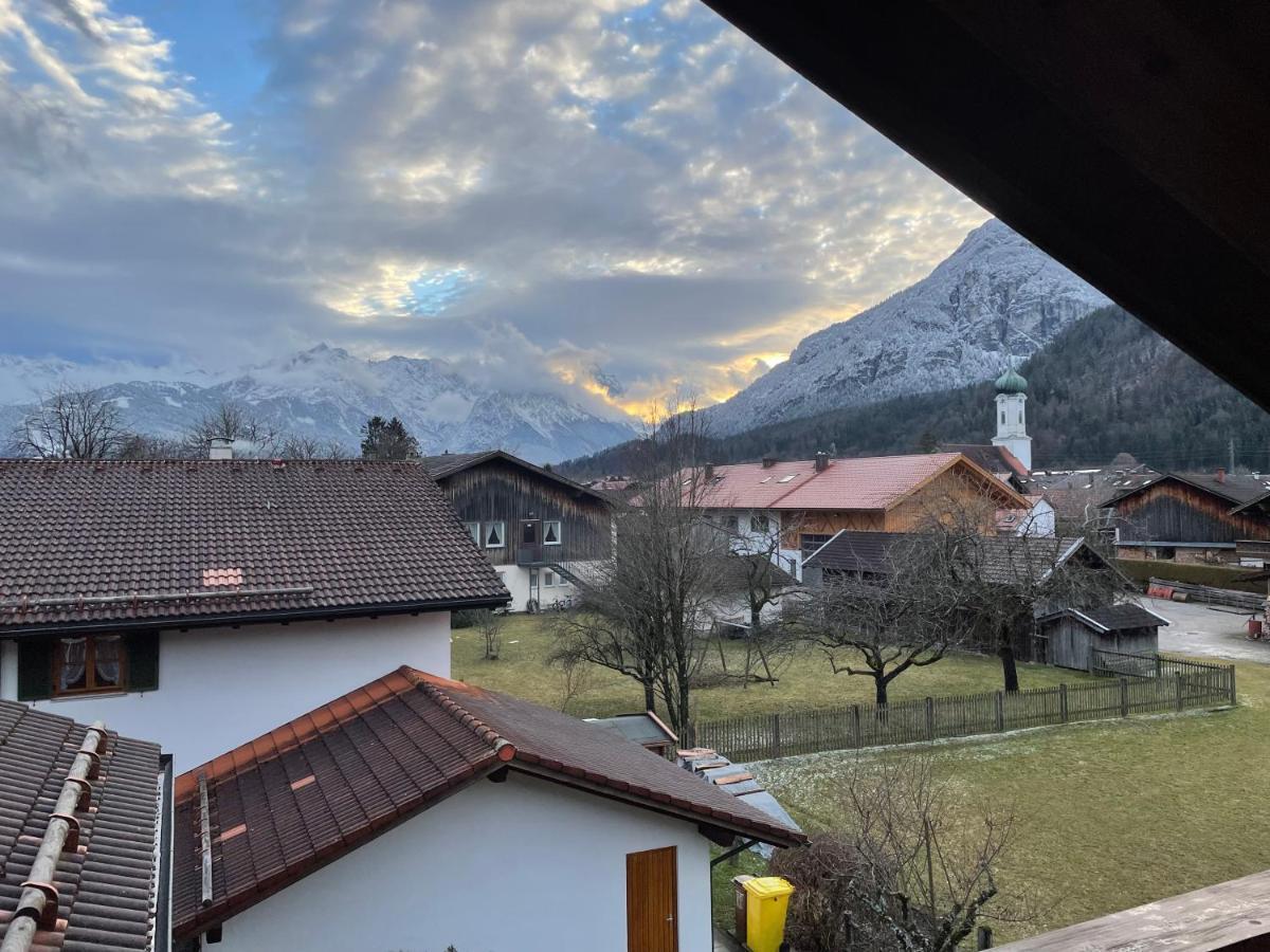 Dachgeschosswohnung Mit Traumhaftem Zugspitzblick Bei Garmisch Farchant Exterior photo